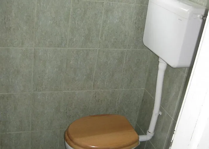 House Vese * Мали Иж