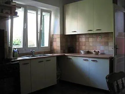 House Vese Ferienhaus *